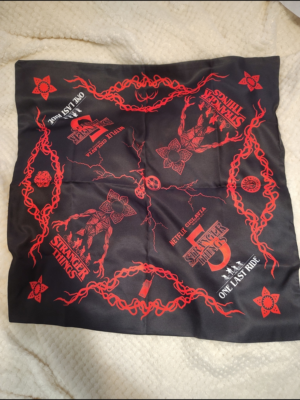 New Stranger Things Season 5 Netflix Ciclavia Bandana - One Last Ride